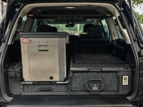 Used 2019 Toyota Land Cruiser AWD/4WD image 63