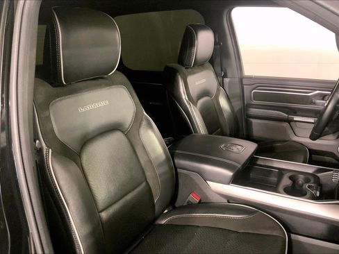Used 2023 RAM 1500 Laramie AWD/4WD image 7