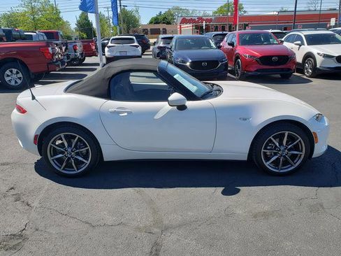 Certified 2023 MAZDA MX-5 Miata Grand Touring RWD image 8