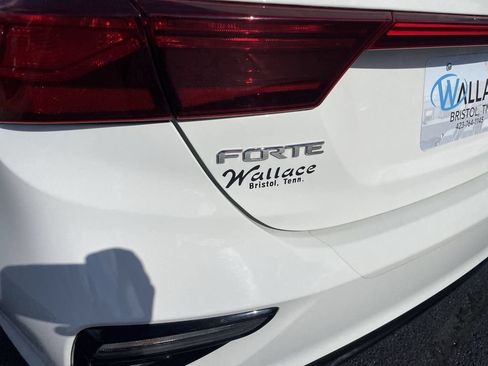Used 2020 Kia Forte LXS FWD image 6