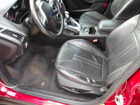 Used 2014 Ford Focus Titanium image 7