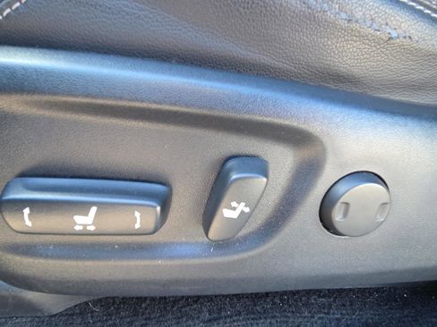 Used 2020 Toyota 4Runner Limited image 23