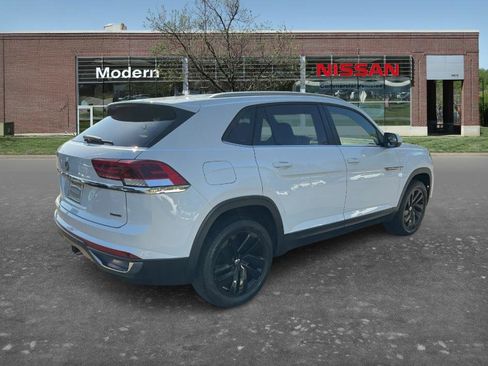 Used 2022 Volkswagen Atlas Cross Sport SE AWD/4WD image 4