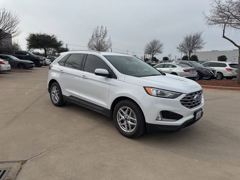 Used 2021 Ford Edge SEL w/ Convenience Package image 7