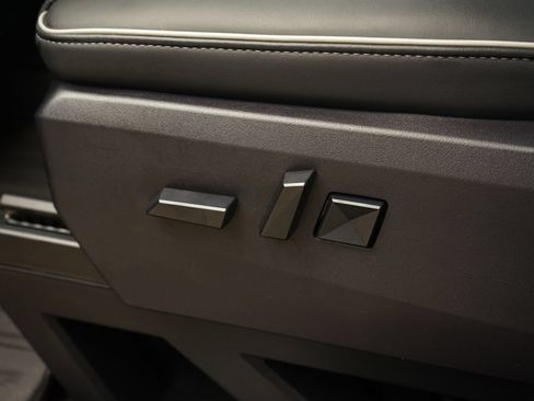 Used 2026 Tesla Cybertruck AWD Crew Cab image 20