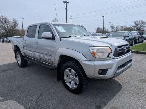 Used 2012 Toyota Tacoma 4x4 Double Cab w/ TRD Sport Pkg image 1