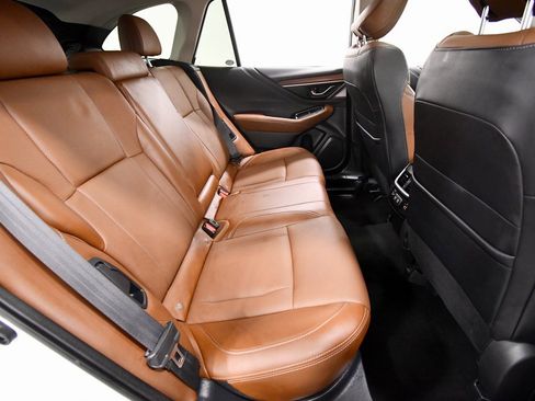 Used 2022 Subaru Outback Touring image 18