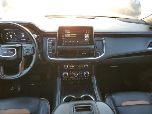 Used 2024 GMC Yukon XL AT4 w/ Technology Package image 13