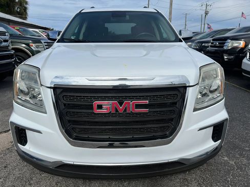 Used 2017 GMC Terrain SLT w/ Driver Alert Package I FWD image 3