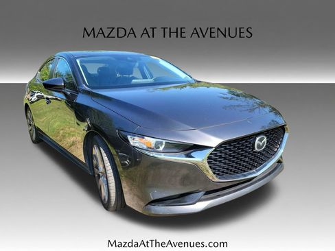 Used 2019 MAZDA MAZDA3 Sedan FWD image 17