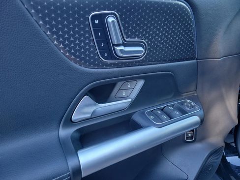 Certified 2025 Mercedes-Benz GLA 250 image 21