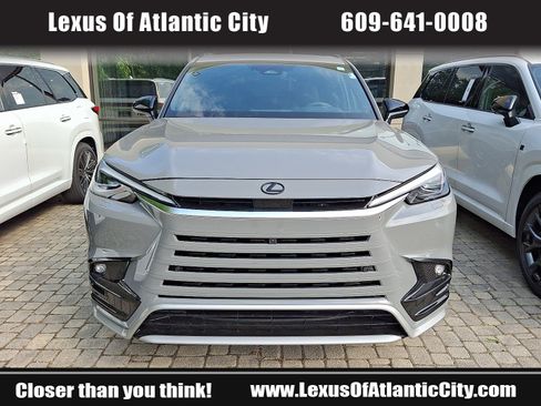 New 2026 Lexus TX 500h AWD image 2