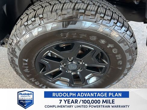 Used 2017 Jeep Wrangler Unlimited Sport w/ Connectivity Group image 32