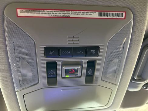 Used 2023 Toyota RAV4 Limited image 13