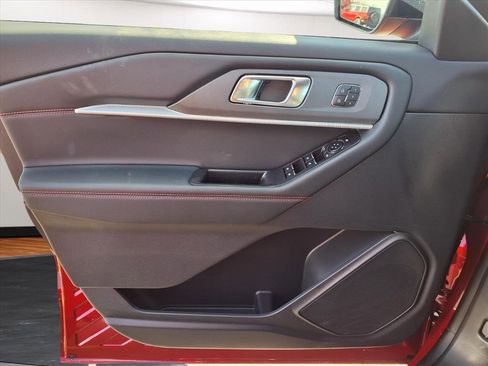 New 2026 Ford Explorer ST-Line w/ ST-Line Street Pack image 15