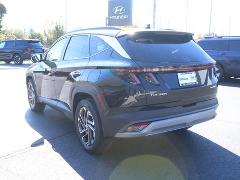 New 2025 Hyundai Tucson Limited image 9