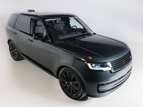 Used 2023 Land Rover Range Rover SE image 28