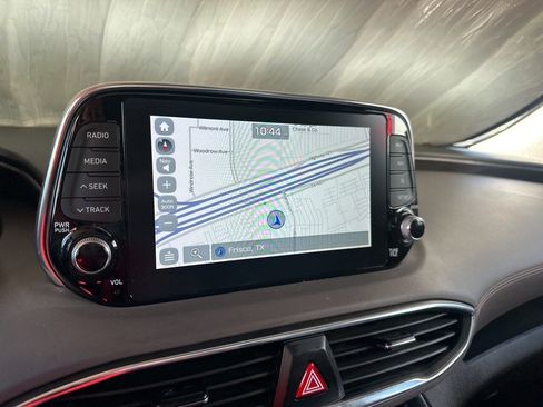 Used 2020 Hyundai Santa Fe Limited image 7