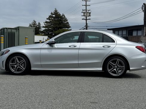 Used 2020 Mercedes-Benz C 300 Sedan image 2