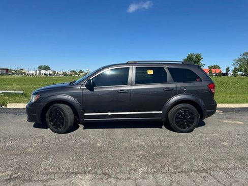 Used 2020 Dodge Journey SE FWD image 7