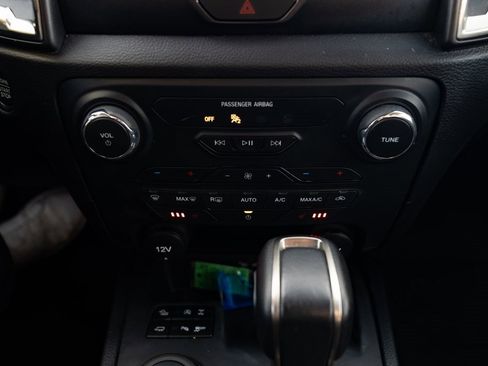 Used 2022 Ford Ranger Lariat w/ Tremor Off-Road Package image 16