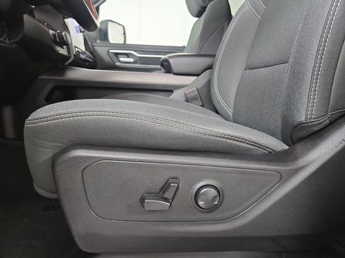 Used 2023 RAM 1500 Big Horn AWD/4WD image 32