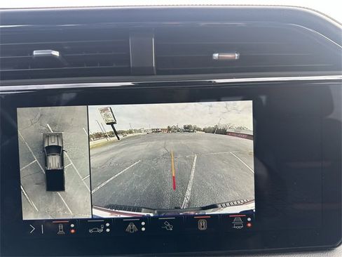 Used 2024 GMC Sierra 2500 AT4 w/ AT4 Premium Plus Package image 24