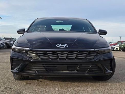 New 2026 Hyundai Elantra SEL Sport Premium FWD image 11