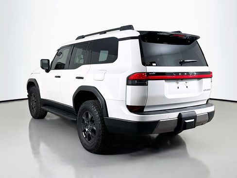 Used 2024 Lexus GX 550 image 5