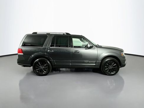 Used 2015 Lincoln Navigator 4WD image 8