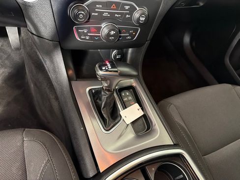 Used 2019 Dodge Charger SXT AWD/4WD image 16