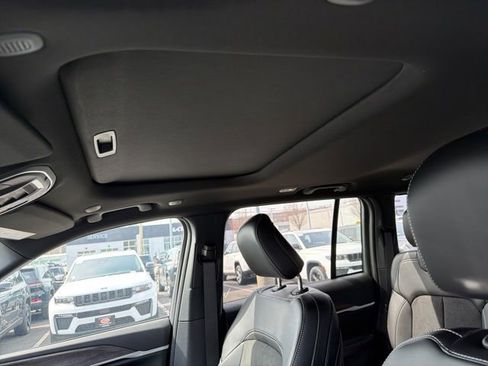 New 2026 Jeep Grand Cherokee Altitude AWD/4WD image 16
