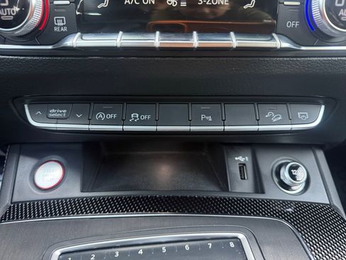 Used 2019 Audi SQ5 Premium Plus w/ Premium Plus Package AWD/4WD image 29