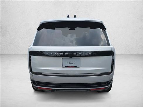 New 2025 Land Rover Range Rover SE image 6