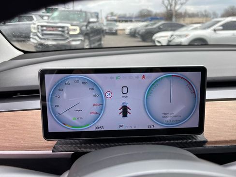 Used 2018 Tesla Model 3 Mid Range image 19