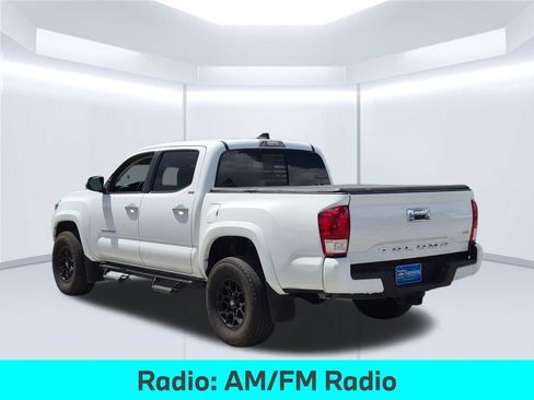Used 2022 Toyota Tacoma SR5 w/ Technology Package RWD image 4