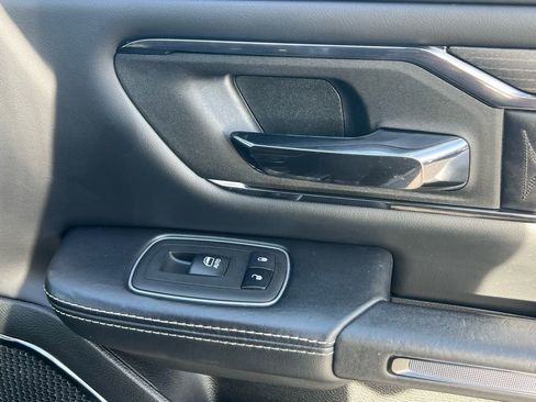 Used 2022 RAM 1500 Limited AWD/4WD image 16
