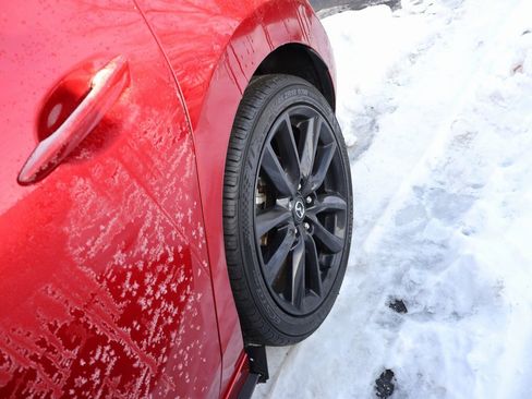 Used 2019 MAZDA MAZDA3 Premium image 12