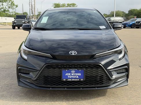 Used 2026 Toyota Corolla SE FWD image 3
