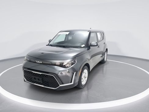 Certified 2025 Kia Soul LX FWD image 4
