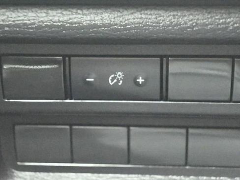 Used 2022 Mitsubishi Outlander SE AWD/4WD image 25