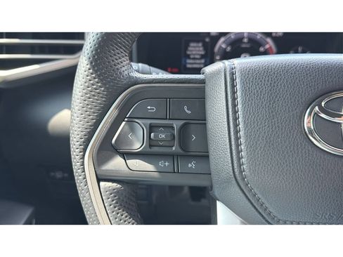 Used 2025 Toyota Tundra Limited w/ Power Package RWD image 31