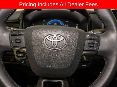 Used 2025 Toyota Camry LE w/ Convenience Package AWD/4WD image 18