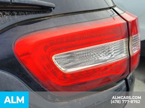 Used 2017 Jeep Cherokee Latitude w/ Safety/Convenience Group image 12