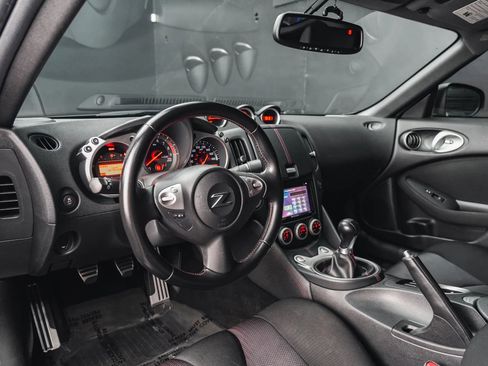 Used 2013 Nissan 370Z NISMO image 34