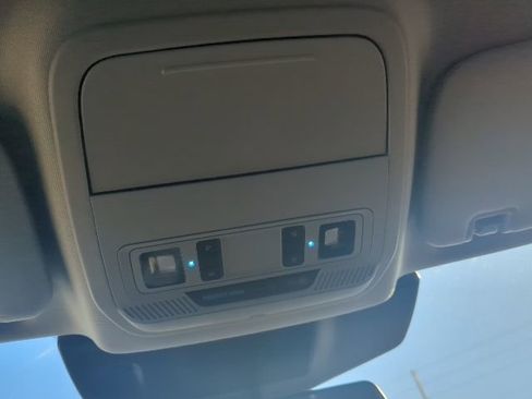 Used 2021 Ford Explorer XLT w/ Equipment Group 202A image 50