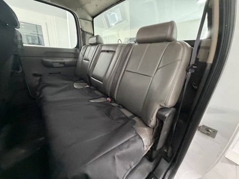 Used 2011 Chevrolet Silverado 1500 W/T RWD image 20