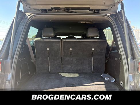 Used 2025 Jeep Wagoneer 4WD image 9