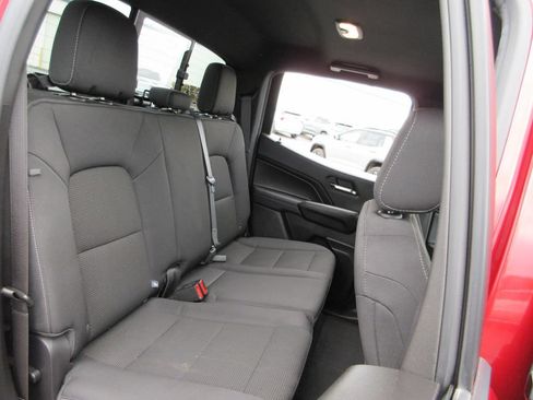 Used 2023 Chevrolet Colorado LT w/ LT Convenience Package AWD/4WD image 23