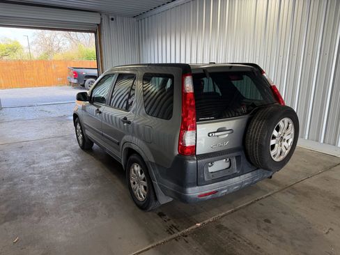 Used 2006 Honda CR-V EX image 2